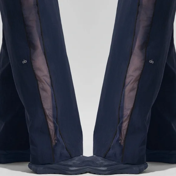 ALO High-Waist Origin Wide Leg Track Pants navy & black - Picture 2 of 10